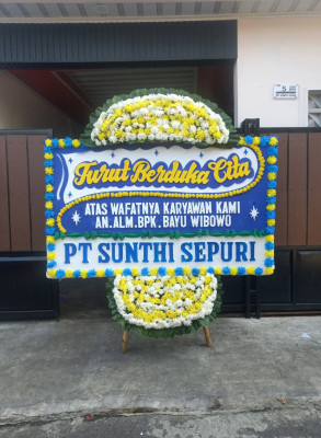 Papan Bunga Duka di Tlogoadi