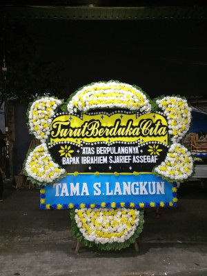 Papan Bunga Duka di Tlogoadi